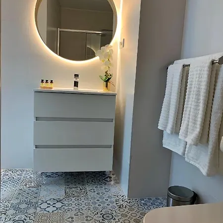 Centric Best Location And Comfort In Center